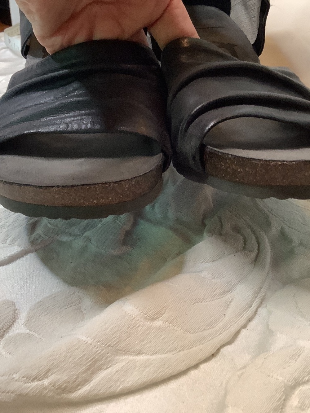 EUC OTBT leather black Patchouli open toe block heels sandals - Picture 13 of 14